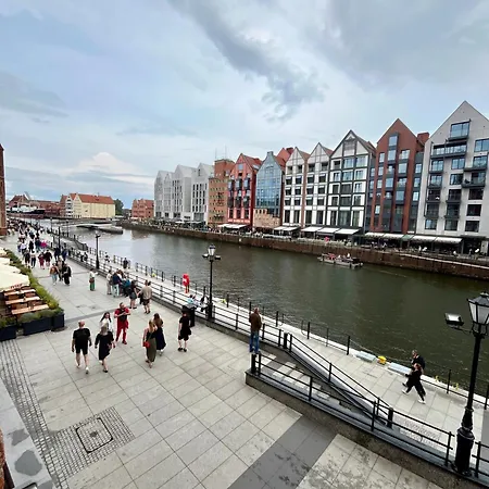 Daire In The Gate Of Chlebnicka - View Of Motlawa Gdansk