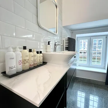 Appartamento In The Gate Of Chlebnicka - View Of Motlawa *