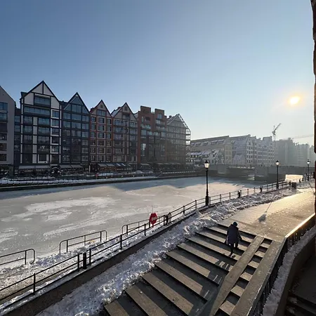 In The Gate Of Chlebnicka - View Of Motlawa Apartmán *