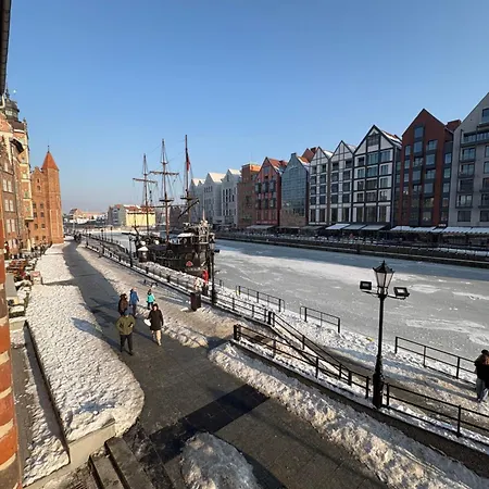 Apartamento In The Gate Of Chlebnicka - View Of Motlawa