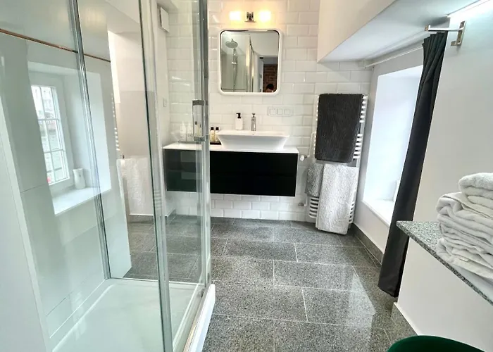 In The Gate Of Chlebnicka - View Of Motlawa דירה גדנסק