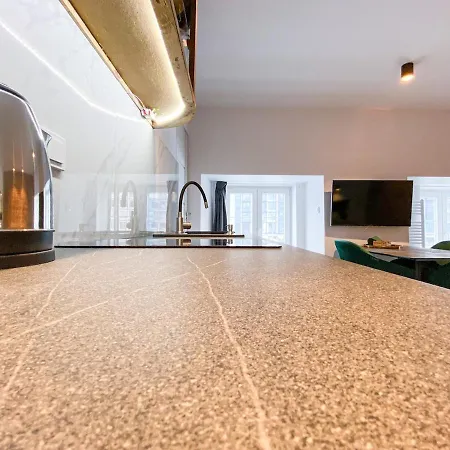 In The Gate Of Chlebnicka - View Of Motlawa * Danzica